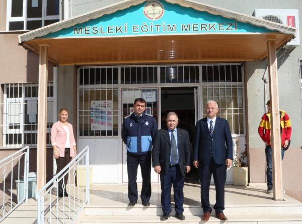 Torbalı Belediye Başkanı Adnan Yaşar Görmez Okulumuzu Ziyaret Etti